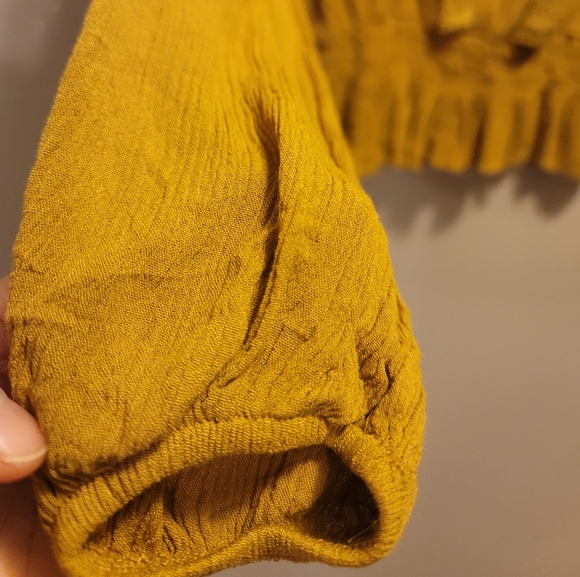 U2B Longsleeves with Stretchy Waist Blouse - Picture 4 of 9